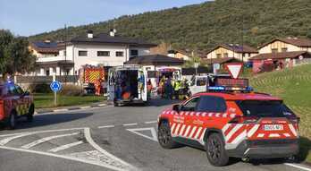 Una furgoneta ha chocado con una vivienda en Berriobeiti.