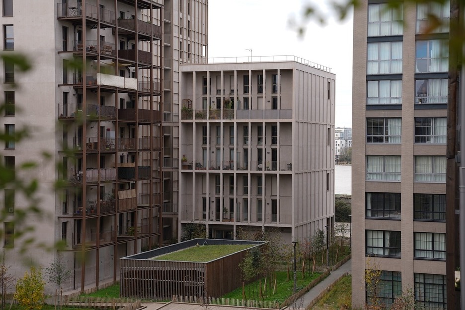 Bloques de viviendas en el barrio de Brazza. Bloques de viviendas en el barrio de Brazza.
