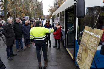 Autobusa, Takonerako basotxoan.