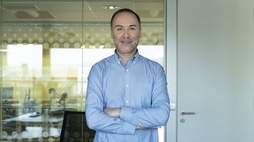 Unai Iparagirre, artxiboko argazki batean.