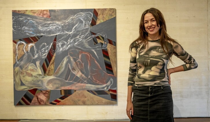 La gasteiztarra Natalia Suárez Ortiz de Zárate, en su exposición de San Telmo Museoa.