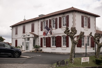 La commune de Bassussarry comptait 3 317 habitants en 2022.