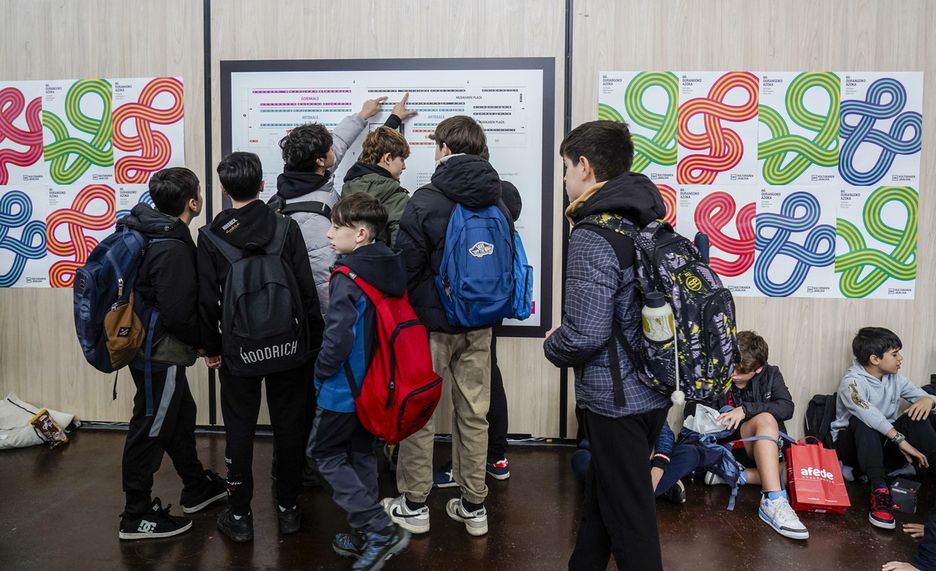 2.500 ikasle baino gehiago hurbildu ziren atzo. 