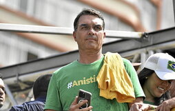 Flávio Bolsonaro.