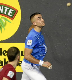 Larrazabalek bost tanto egin zituen, hiru airez.