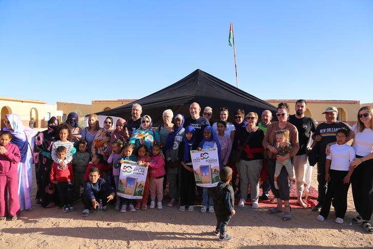 ‘50 urtez gure ateak zabalik’ leloa daraman harrera-kanpaina abiatu du Oporrak Bakean programak.