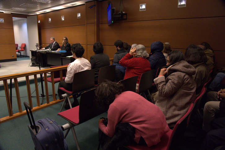 Algunos de los antiabortistas que fueron juzgados, en la primera sesión.