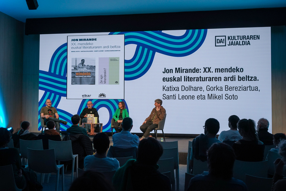 Katixa Dolhare-Zaldunbidek ere parte hartu zuen Jon Miranderi buruzko mintzaldian.