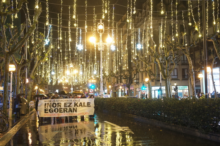 Protesta en Donostia por el desalojo de Martutene el pasado jueves.