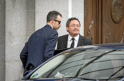 Álvaro García Ortiz a su llegada a una sesión del jucio en el Supremo.