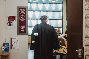 Auzitegiak erabaki duenez, irakasleak ezin du klaserik eman bkikimen ikastetxean. (artxiboko irudia)