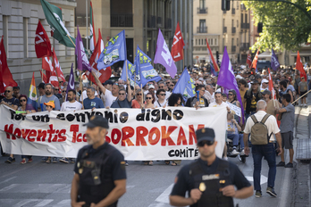 Protesta de los trabajadores de las villavesas en julio, en Iruñea.