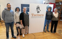 Imagen de archivo de una comparecencia de la Red de Personas Torturadas de Nafarroa.