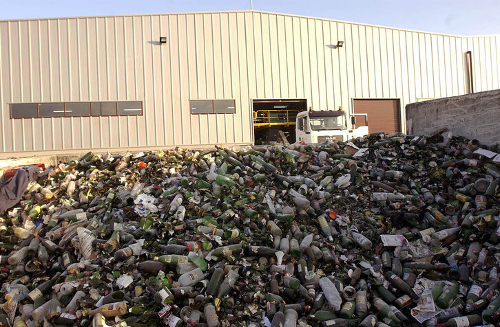 No habrá recogida de vidrio en Nafarroa durante las próximas fechas navideñas si no se llega a un acuerdo.
