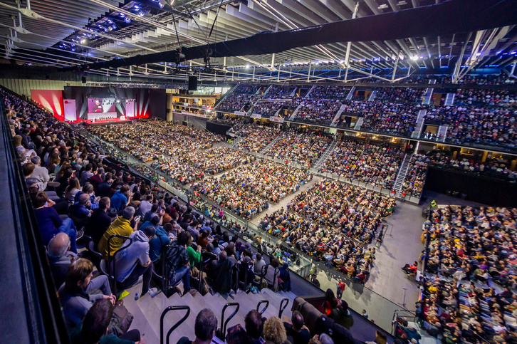 Ahotsaren eta bertsoaren indarra irudi batean, Txapelketa Nagusiko 2022ko finala.