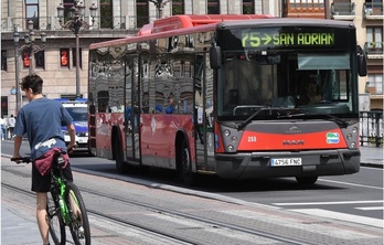 Imagen de archivo de un bilbobus.