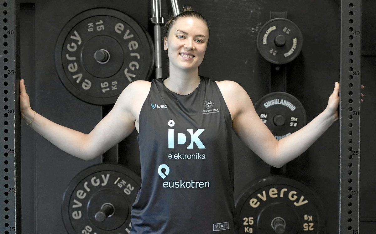 Helmi Tulonen, IDK taldeko jokalaria. (Jagoba MANTEROLA / FOKU)