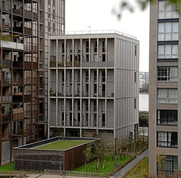 Bloques de viviendas en el barrio bordelés de Brazza, en la margen derecha del río Garona.