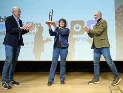 Catherine Destivelle, WOP Mendi Film jaialdiaren irabazlea, garaikurrarekin.