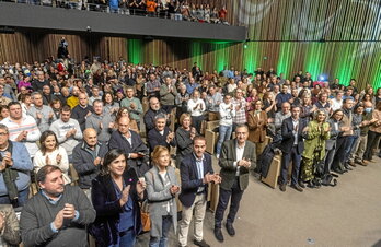 Miembros del EBB y del Gobierno autonómico, en la primera fila del acto de cierre de la IX Asamblea General del PNV.