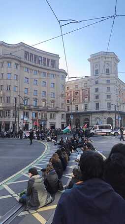 Corte de la línea del tranvía que se produjo el sábado en Bilbo.