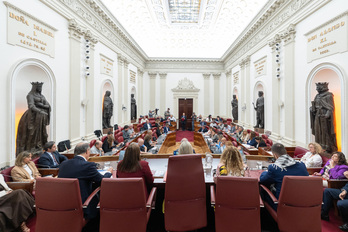 Imagen de archivo de una sesión plenaria en las Juntas Generales de Araba.