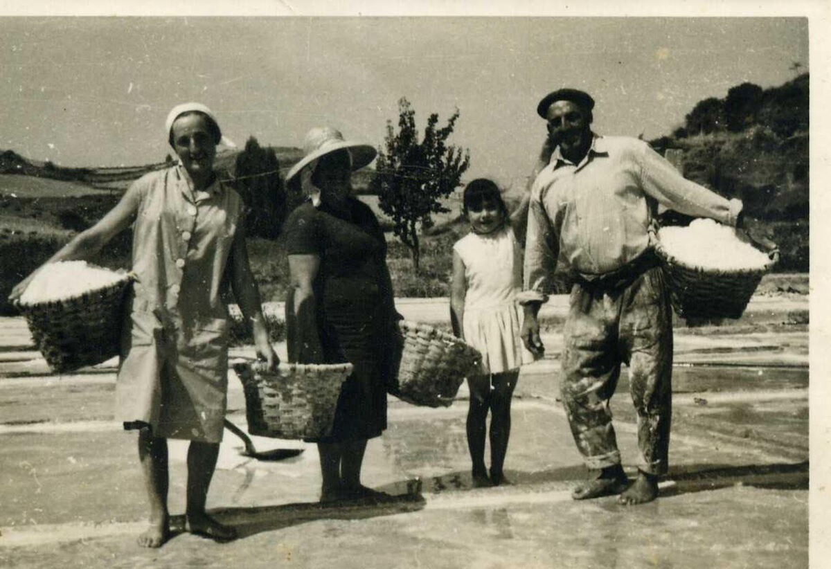 (DIAZ DE CERIO FAMILIAK UTZITAKOA)