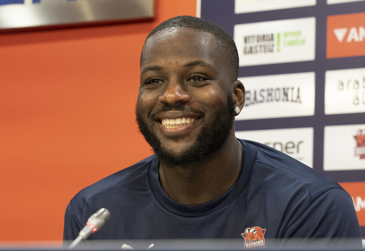 Eugene Omoruyi debutará este jueves con la camiseta del Baskonia.
