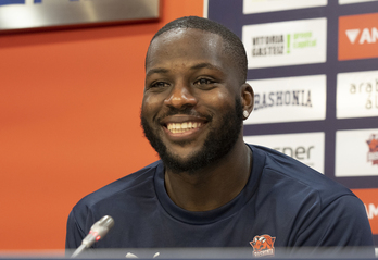 Eugene Omoruyi debutará este jueves con la camiseta del Baskonia.