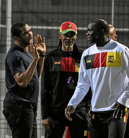 Samuel Eto’o está cuestionado por su gestión en la Federación de Fútbol.