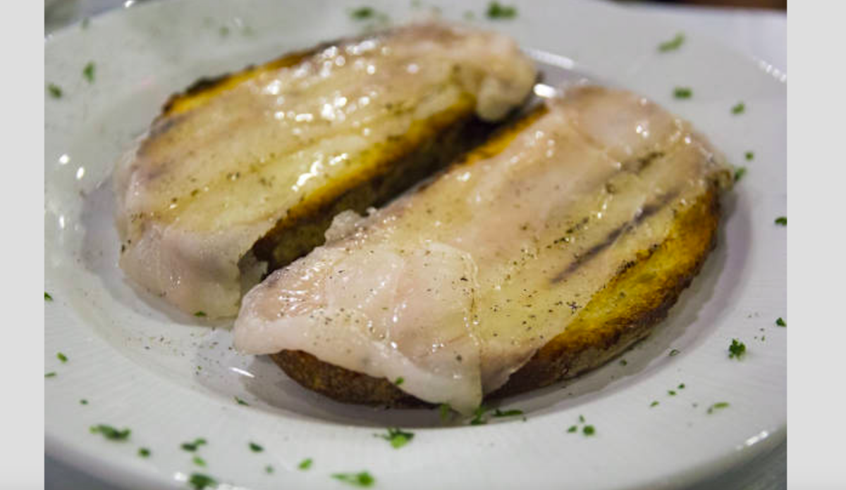Canapés de bacalao ahumado
