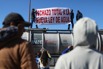 Manifestación de campesinos mexicanos en contra de la nueva ley de aguas.