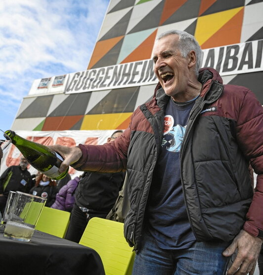 Stop Guggenheim Urdaibaiko kideak, ospatzen.