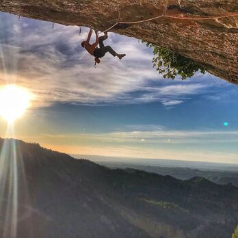 Iker Pouk "Witch hunter" bidea (9a) kateatu berri du 48 urterekin.