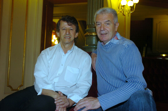 Peio eta Pantxoa ‘Lurra eta maitasuna’ diskoa aurkezten, 2006an Bilbon.