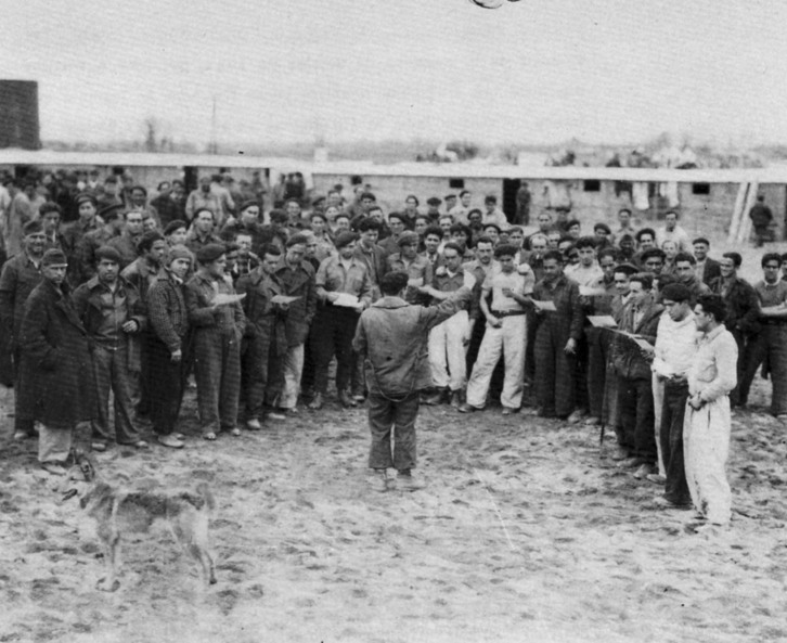 Argelersko kontzentrazio esparruan euskaldunek sortu zuten «Euzko Ametsa» abesbatza.