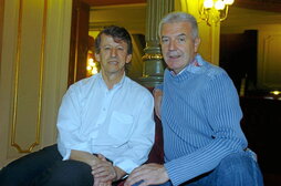 Peio eta Pantxoa, 2006an «Lurra eta maitasuna» diskoa aurkezten.