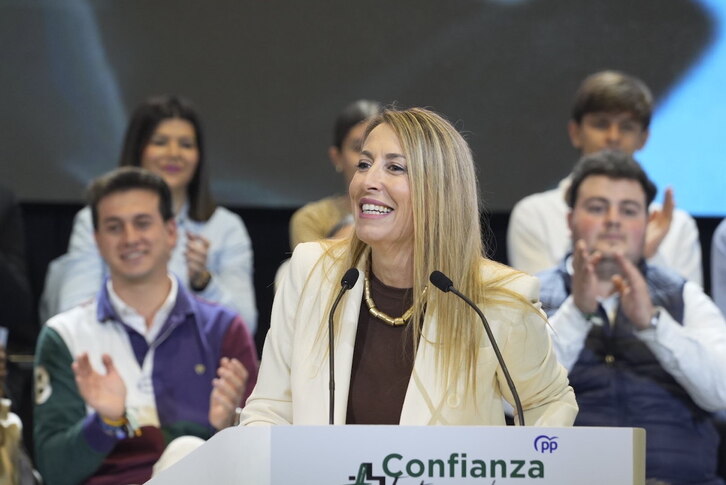 María Guardiola, candidata a la reelección por el PP, en un mitin de esta campaña.