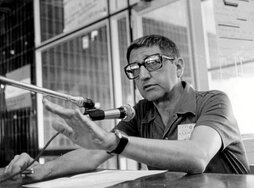 Su solidez intelectual hacía de Sacristán un personaje muy respetado por las distintas familias del progresismo en el Estado.