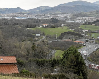 «Makro-outleta» egin nahi zuten Zaldunborda eremua.