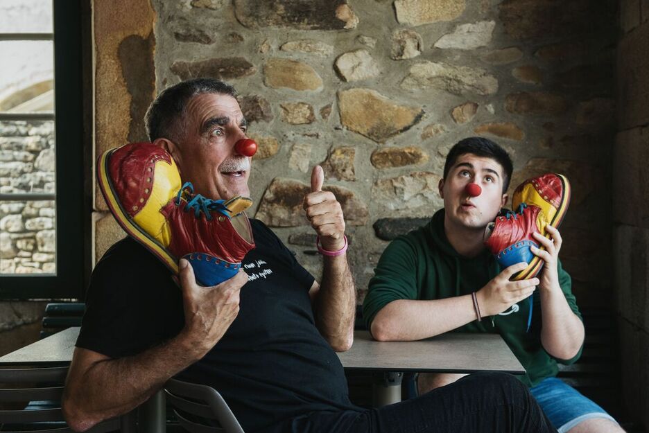 Porrotx et Pontx, deux drôles de clown en euskara, ont collaboré en 2025. 