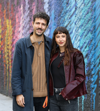 El cineasta Lois Patiño y la actriz madrileña Irene Escolar.