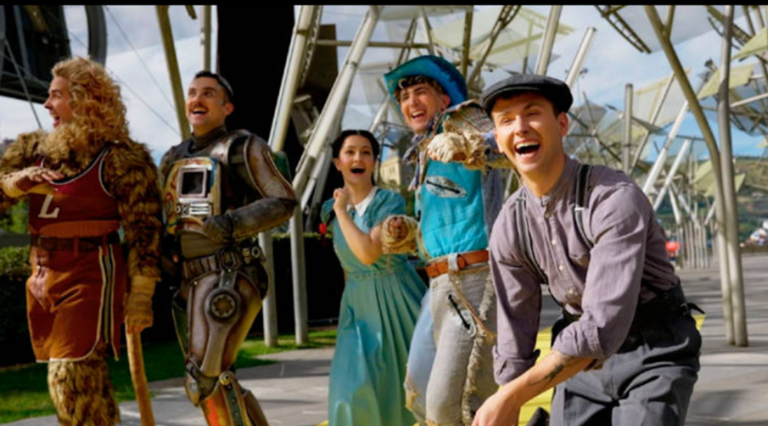 El elenco de este musical. 