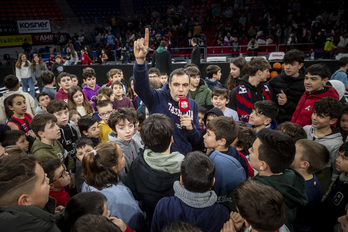 El carisma y la ambición de Paolo Galbiati se ha llevado de calle a los aficionados en el entrenamiento a puerta abierta.