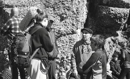 Jose Angel Altzuguren «Kotto»-ri buruzko dokumentala grabatzen, Larhun mendian.