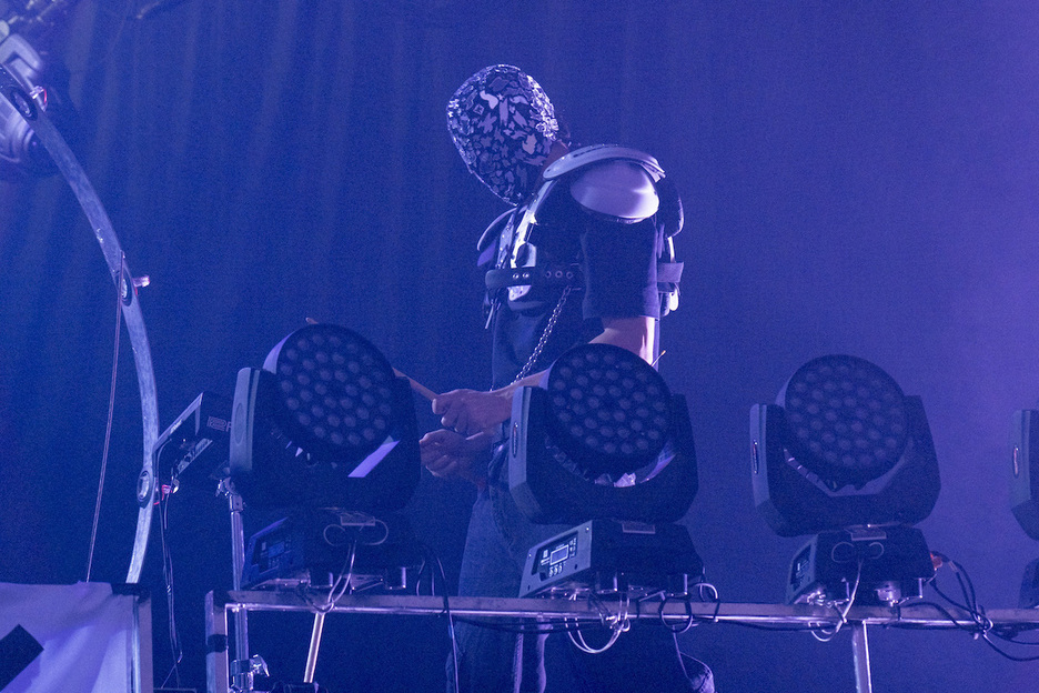 Merina Gris taldearen emanaldia.