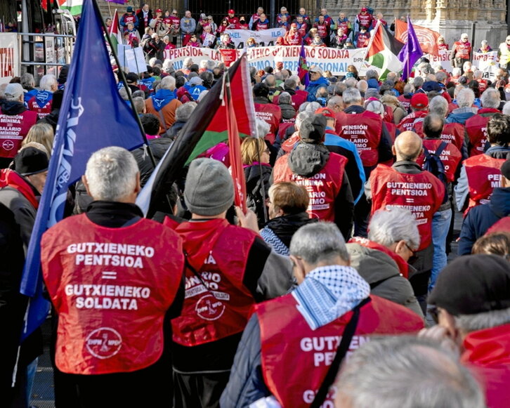 Manifestación por la ILP en Gasteiz.