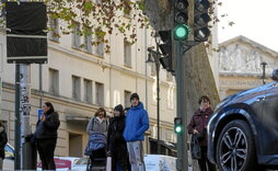 Alde Zaharra de Iruñea ha pasado a ser desde este lunes Zona de Bajas Emisiones.