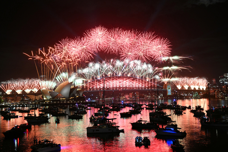 Afp__20251231__89cl8lu__v4__highres__topshotaustralianewyear2026