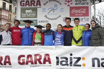 Donostiako San Silvestre lasterketaren podiuma. 